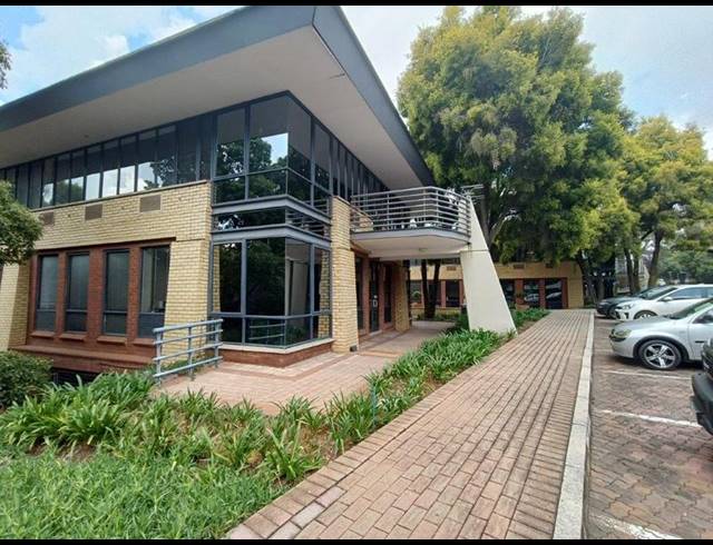 BUSINESS PROPERTY TO RENT IN WELTEVREDEN PARK